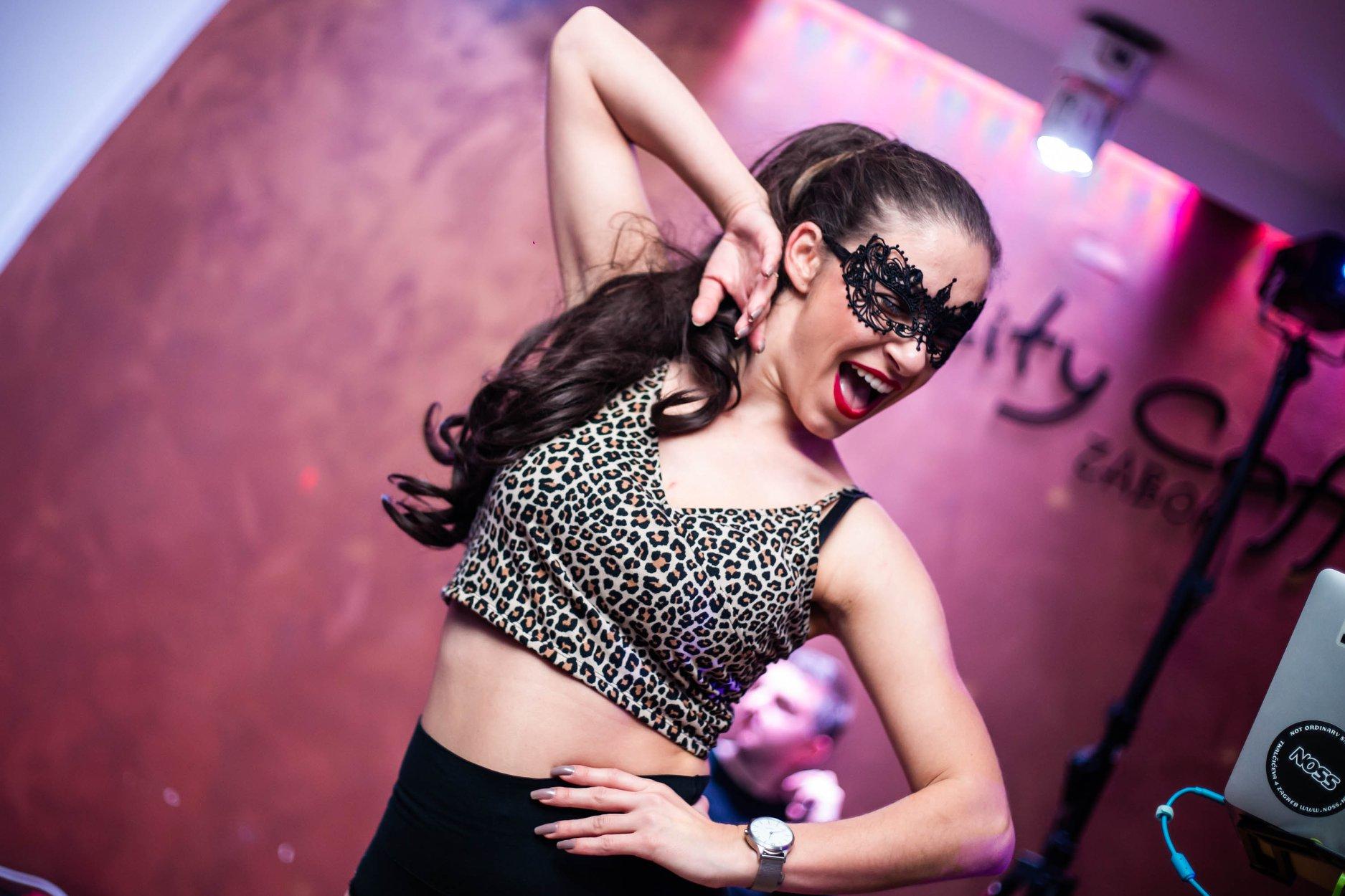 77430689 3024070344273892 5198046094822473728 n